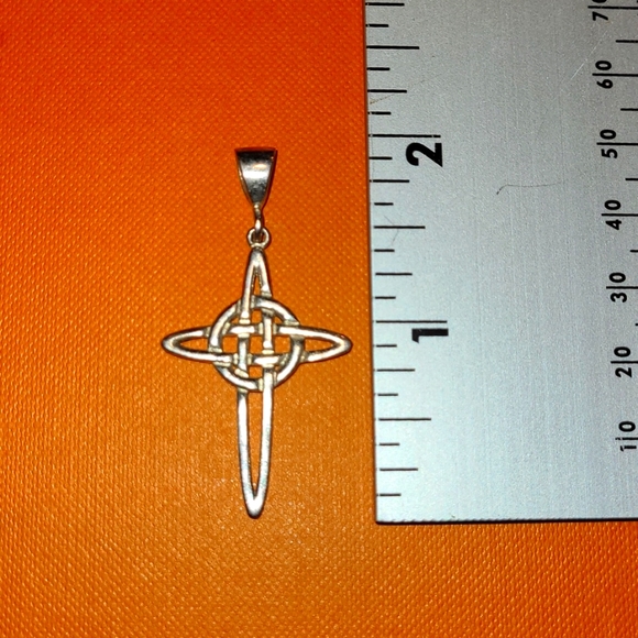 Sterling silver Celtic knot cross pendant St. Patrick's Day 💚 is coming! - Picture 2 of 2